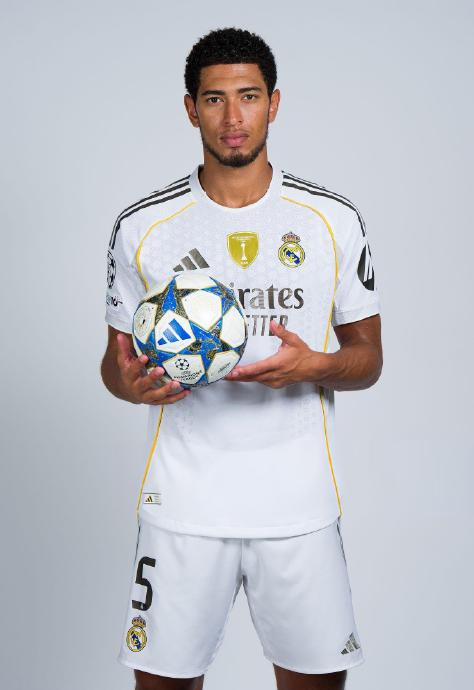 辽宁男篮王哲林关键得分带队胜（王哲林关键时刻发力助辽宁男篮取胜）