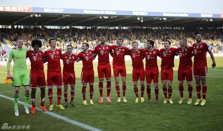 半场战报：阿森纳1-1拜仁，廷贝尔破门，伦纳特-卡尔扳平（半场战况：阿森纳1-1拜仁，廷贝尔先拔头筹，伦纳特-卡尔扳平比分）