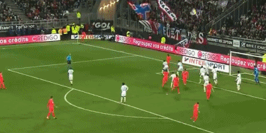 TA：奥赖利首秀表现得游刃有余；安德森很好地控制了比赛节奏（TA：奥赖利首战游刃有余，安德森节奏掌控到位）