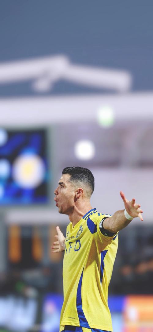 埃奇库姆成76人队史最年轻得分20+助攻5+且0失误球员（埃奇库姆成76人史上最年轻单场20+分5+助攻零失误球员）