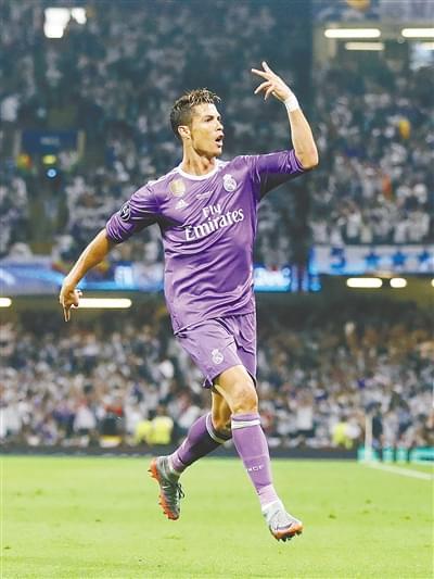 印媒：在梅西提前离场后印度球迷冲入球场大闹，有人受伤（印媒：梅西提前退场后印度球迷闯入球场引发骚乱，致人受伤）