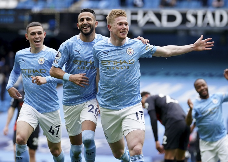 跟队：邓弗里斯很可能缺席米兰德比，奥古斯托做好顶替准备（随队记者：邓弗里斯恐无缘米兰德比，奥古斯托已准备顶替出场）