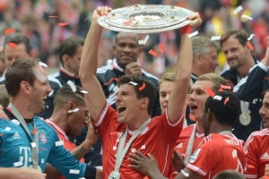 意甲联赛焦点战：尤文图斯险胜罗马