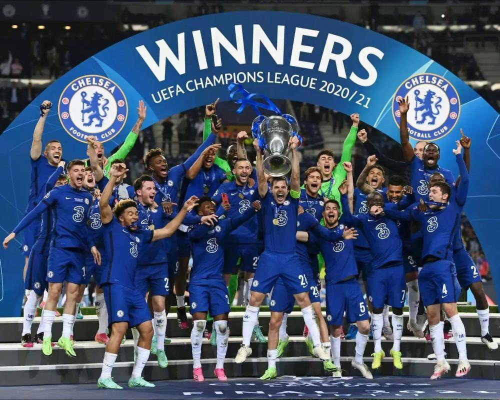 罗体：萨里向洛蒂托要求在一月引进一名高水平中场球员（罗马体育报：萨里要求洛蒂托在一月引进一名高水平中场）