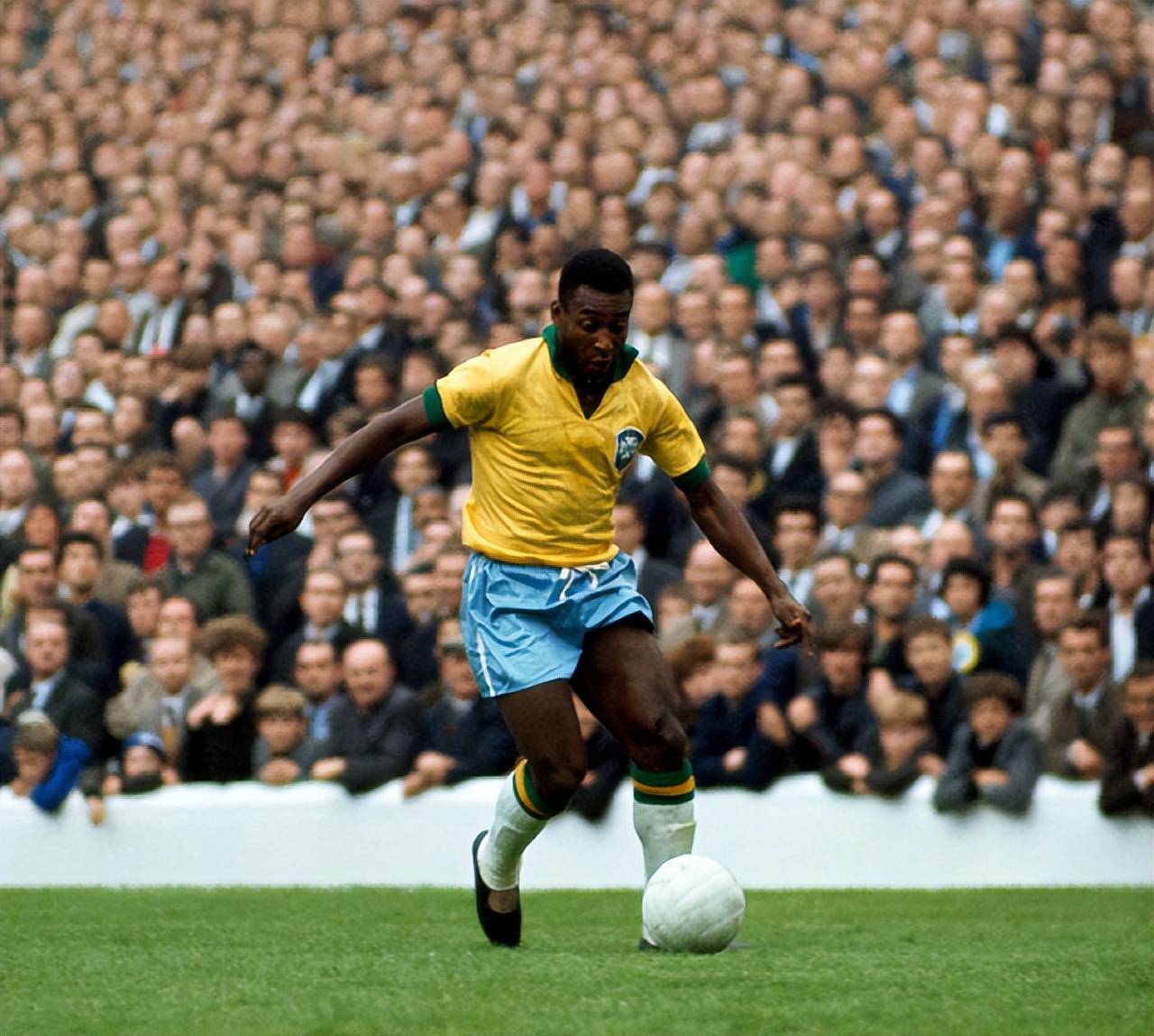 欧冠比赛战术分析：尤文图斯防守策略,（尤文图斯欧冠防守战术解读）