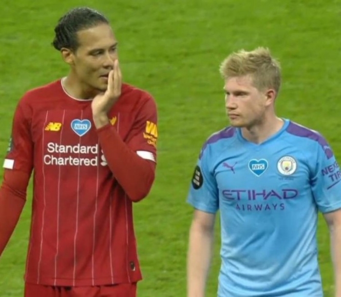 亚马尔父亲比赛中多次挑衅贝蒂斯球迷，最终被安保带走（亚马尔之父比赛期间反复挑衅贝蒂斯球迷，最终被安保请离场）