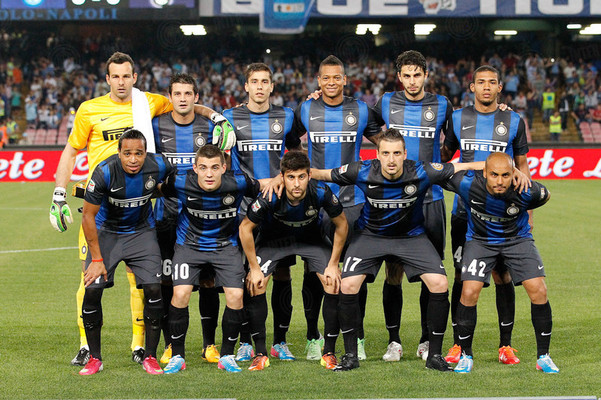 镜报：因凡蒂诺承诺，将对足球相关网暴采取严格行动（镜报：因凡蒂诺誓言严厉打击足坛网络暴力）