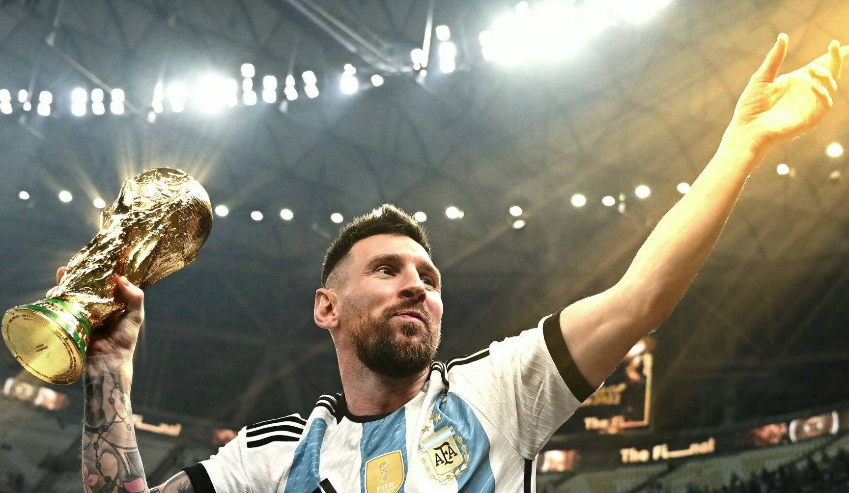 汪涵老婆杨乐乐带儿子参加马术比赛 11岁的沐沐侧脸像爸爸（杨乐乐陪儿子出战马术赛，11岁沐沐侧颜神似汪涵）