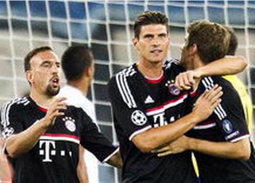 半场战报：乌迪内斯0-1热那亚，马利诺夫斯基点射