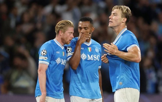 米兰年薪排行：拉比奥&恩昆库居首，萨56仅列倒数第二（米兰薪资榜：拉比奥与恩昆库领跑，萨56排名倒数第二）