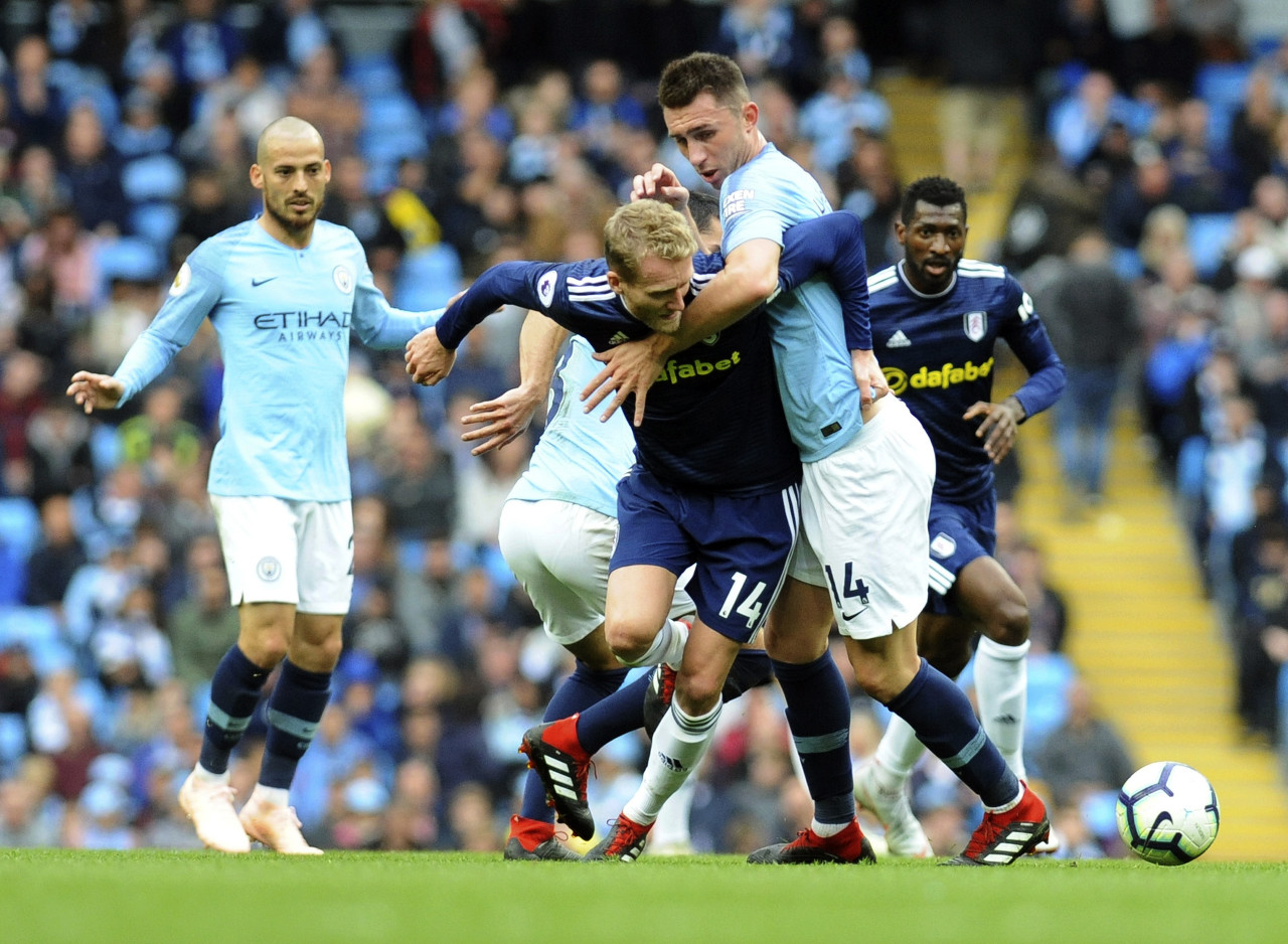 TAA再遭伤情打击2025报销：后防问题困扰阿隆索，解决不好就下课