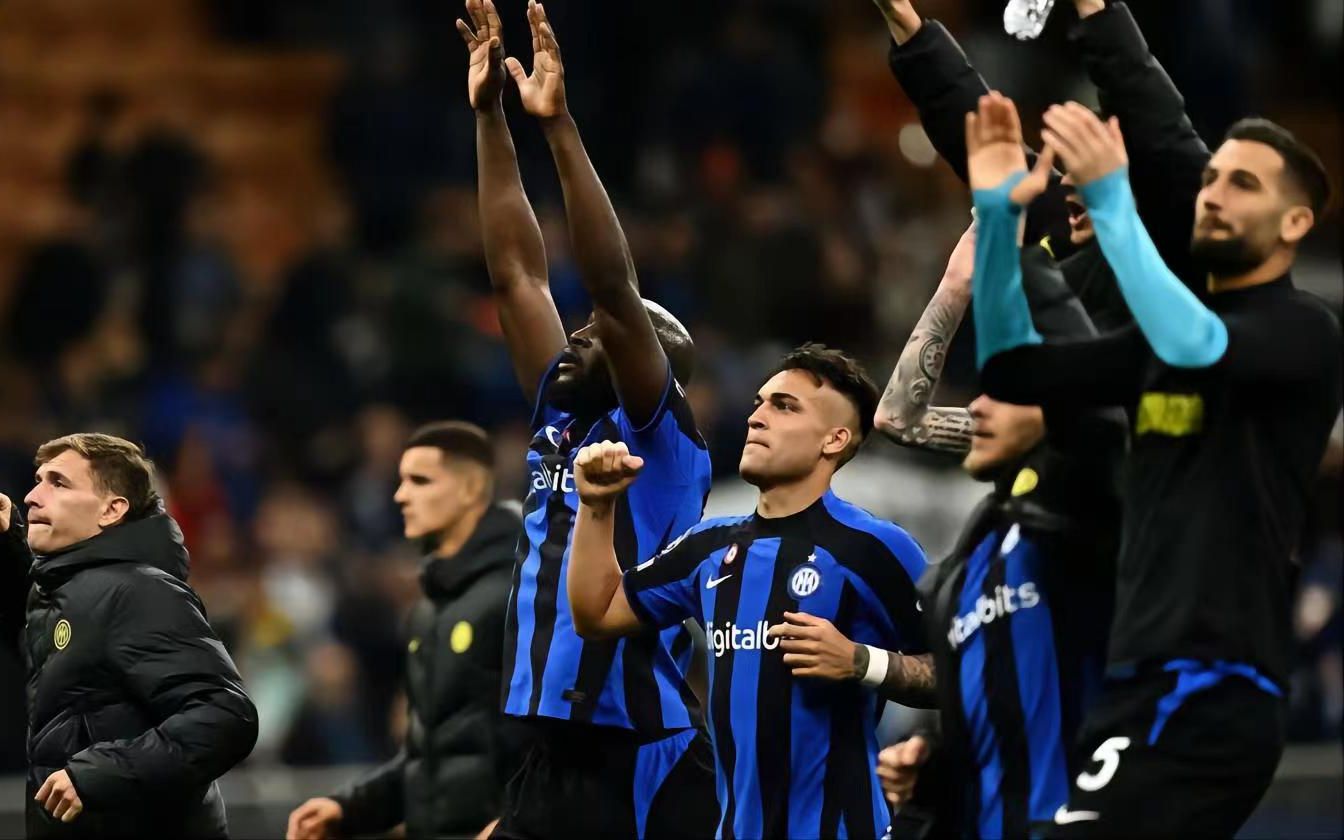 众叛亲离？利物浦门神表态百分百支持教练 萨拉赫走人已成定局（队内分歧？利物浦门将公开力挺主帅，萨拉赫离队几成定局）