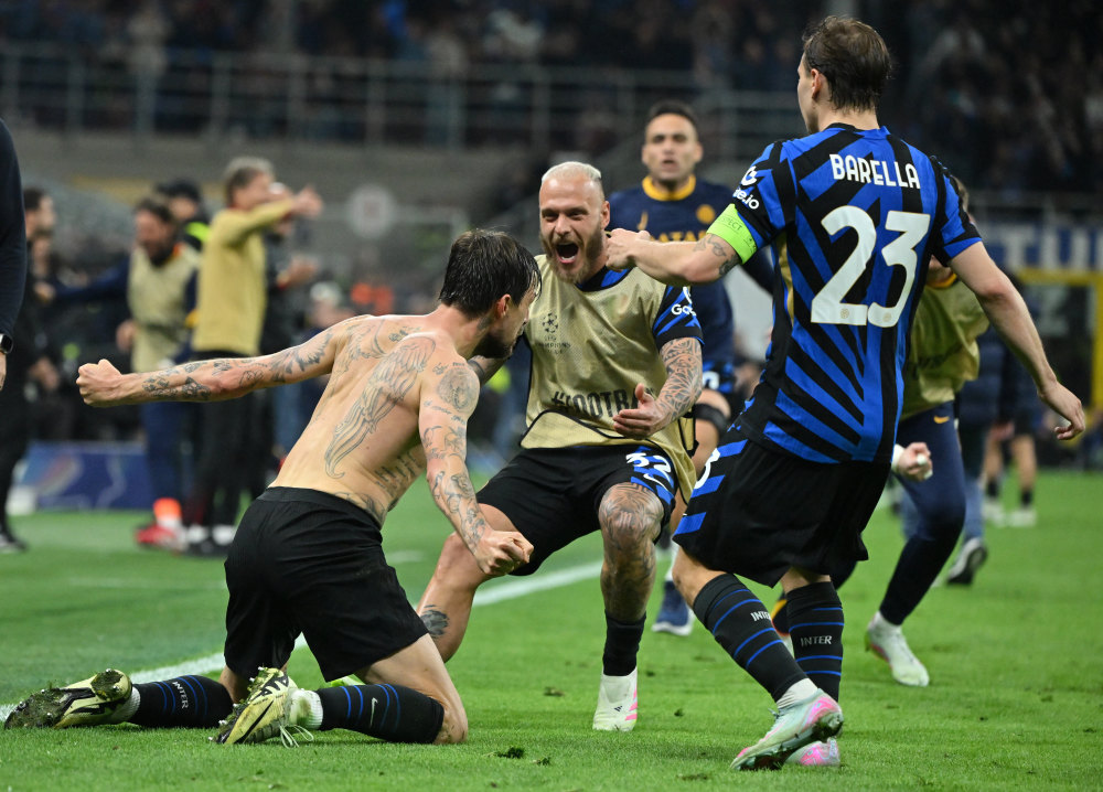 47岁斯洛特赢了！利物浦1-0创欧冠16年纪录 萨拉赫再遭炮轰（47岁斯洛特告捷：利物浦1-0刷新欧冠16年纪录，萨拉赫再成批评焦点）