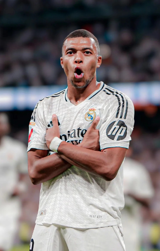 官方：王钰栋当选2025赛季中超最佳青年球员（官方确认：王钰栋获评2025赛季中超最佳青年球员）